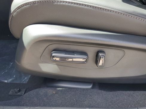 New 2026 Honda HR-V EX-L image 16