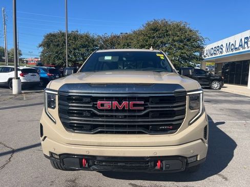 Used 2022 GMC Sierra 1500 AT4 w/ AT4 Premium Package image 8