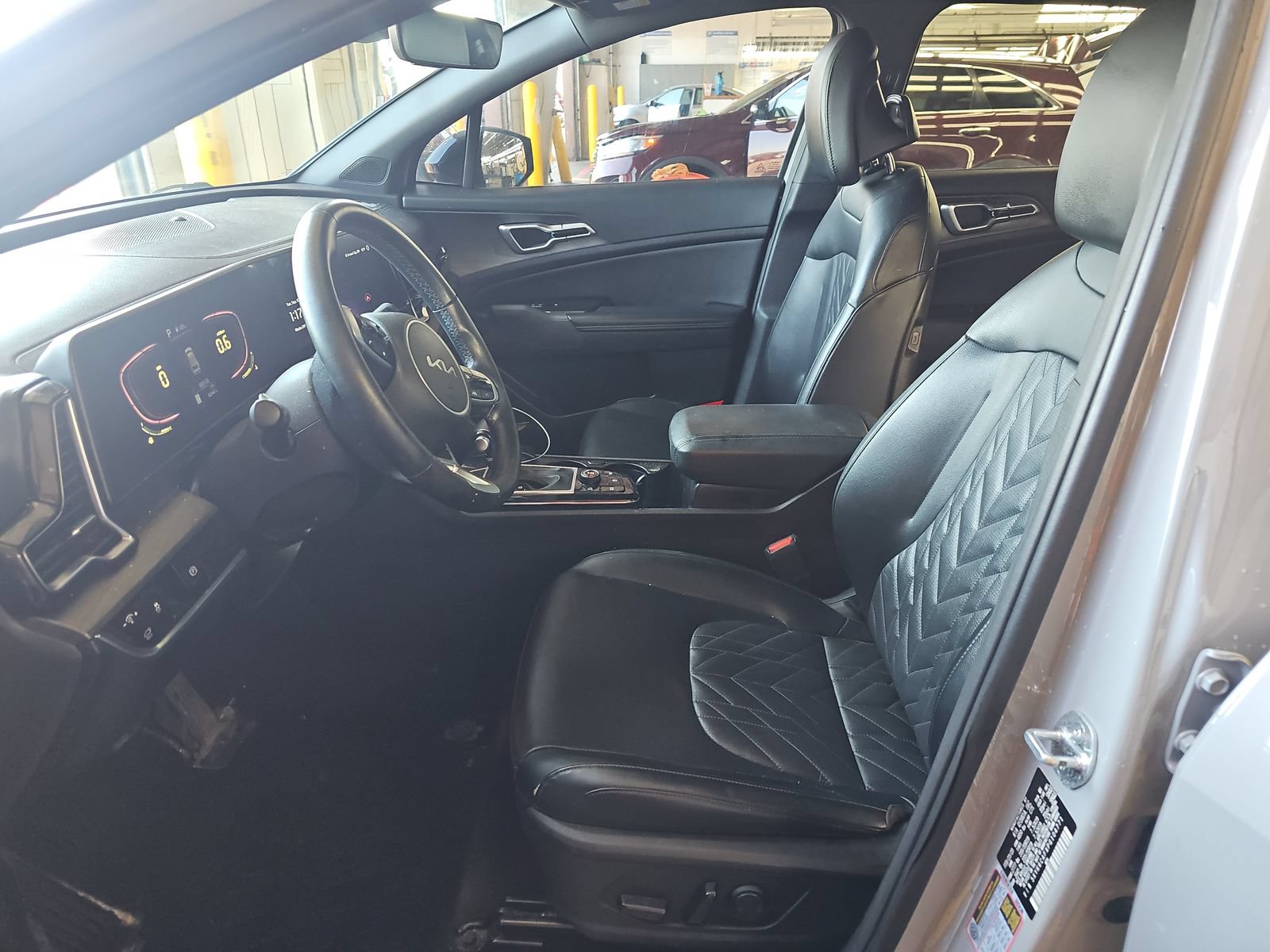 Used 2023 Kia Sportage X-Line w/ X-Line Premium Package AWD/4WD image 12