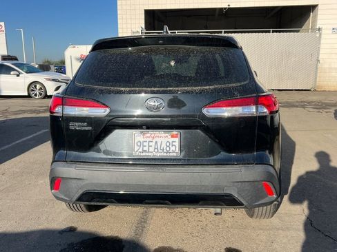 Certified 2023 Toyota Corolla Cross L image 7