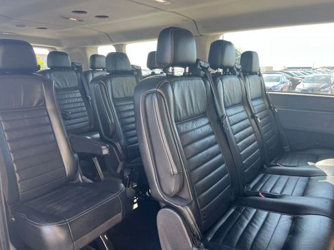 Used 2023 Ford Transit 350 XLT image 24