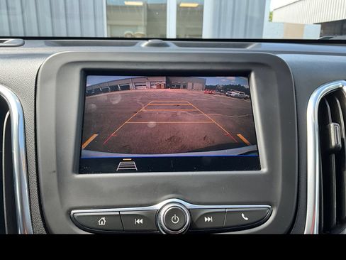 Used 2020 Chevrolet Equinox LS w/ LS Convenience Package FWD image 6