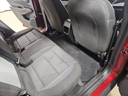 Used 2024 Chevrolet Trax RS FWD image 14