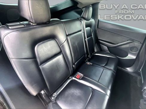 Used 2021 Tesla Model Y Long Range AWD/4WD image 26