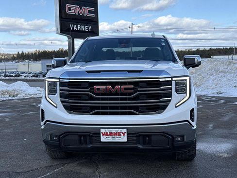 Used 2022 GMC Sierra 1500 SLT w/ SLT Premium Package image 2
