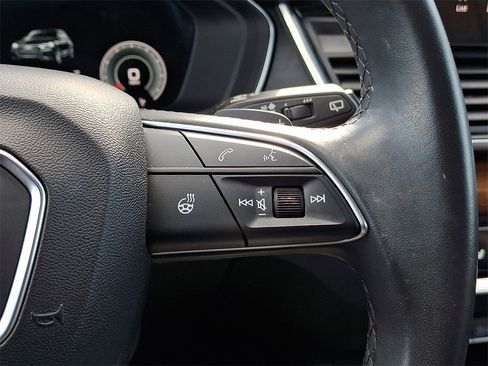 Used 2023 Audi Q5 2.0T Prestige w/ Prestige Package image 24