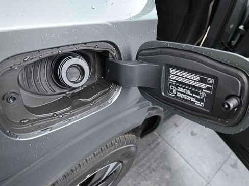 New 2026 Volvo XC60 B5 Core AWD/4WD image 18