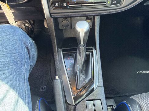 Used 2017 Toyota Corolla SE image 23