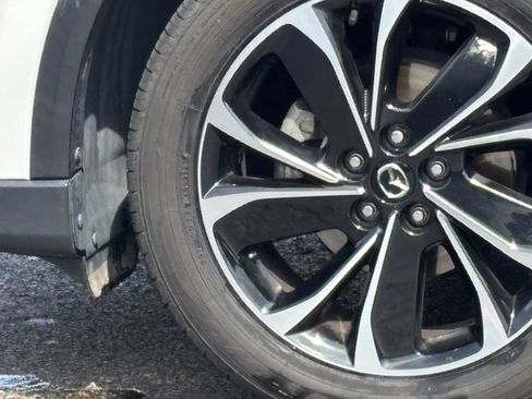 Used 2022 MAZDA CX-5 AWD 2.5 S w/ Premium Package image 9