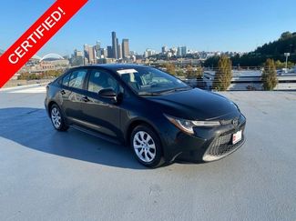 Certified 2021 Toyota Corolla LE image 1