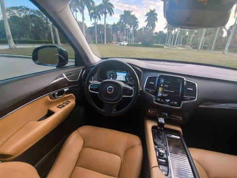 Used 2016 Volvo XC90 T6 Momentum image 21