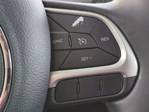 Used 2017 Jeep Compass Latitude w/ Popular Equipment Group image 25