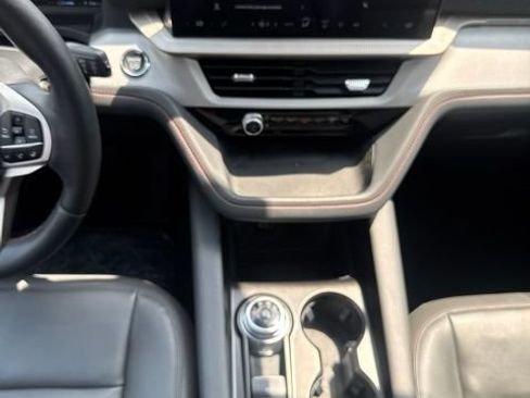 Used 2026 Ford Explorer Active w/ Active Comfort Package AWD/4WD image 30