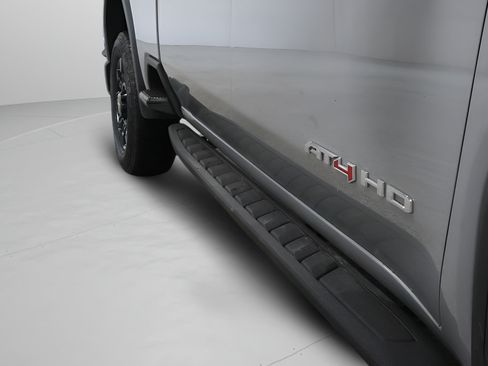 Used 2025 GMC Sierra 2500 AT4 AWD/4WD image 34