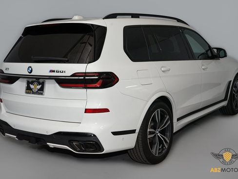 Used 2023 BMW X7 M60i image 6
