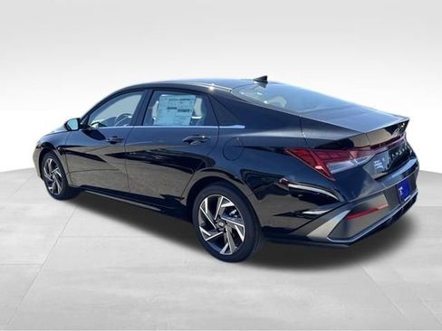 New 2026 Hyundai Elantra Limited w/ Cargo Package image 3