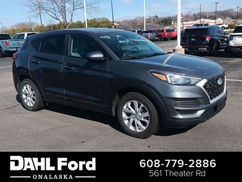 Used 2019 Hyundai Tucson SE image 1