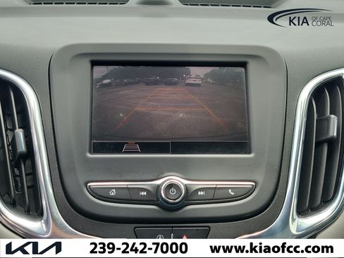 Used 2022 Chevrolet Equinox LS FWD image 26