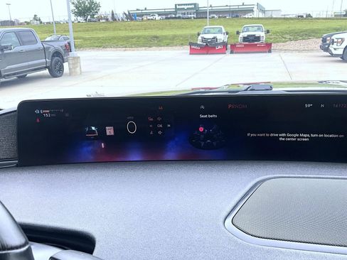 Used 2025 Lincoln Navigator Reserve AWD/4WD image 14
