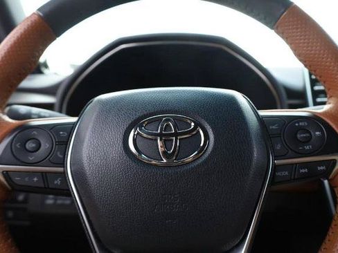 Used 2019 Toyota Avalon Limited w/ Protection Package FWD image 9