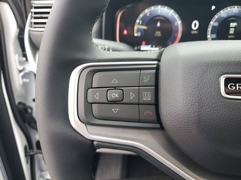 New 2026 Jeep Grand Wagoneer L 2WD image 35