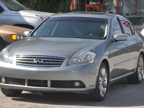 Used 2007 INFINITI M35 w/ Technology Pkg image 3
