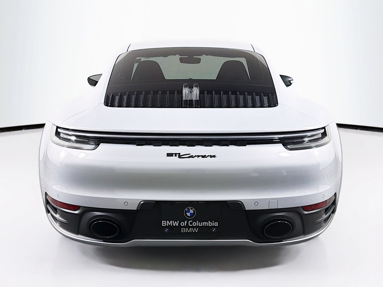 Used 2024 Porsche 911 Carrera RWD image 6
