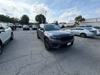 Used 2024 Jeep Grand Cherokee Altitude