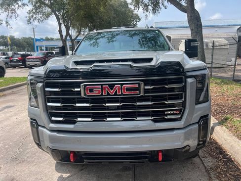 Used 2024 GMC Sierra 2500 AT4 w/ AT4 Premium Plus Package AWD/4WD image 2