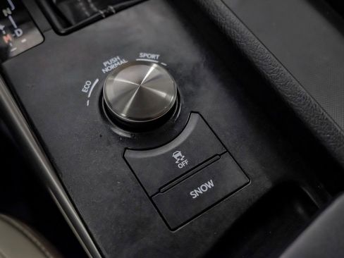 Used 2016 Lexus IS 200t RWD image 20
