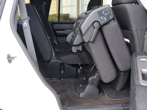 Used 2015 Ford Expedition XLT AWD/4WD image 37