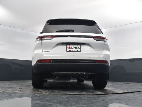 New 2025 Jeep Grand Cherokee Altitude w/ Trailer Tow Package image 52