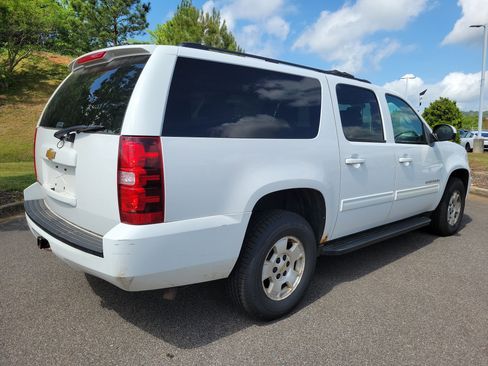 Used 2013 Chevrolet Suburban LS AWD/4WD image 19