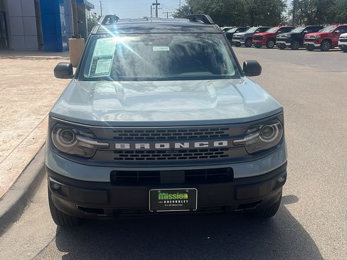 Used 2022 Ford Bronco Sport Badlands w/ Premium Package AWD/4WD image 2