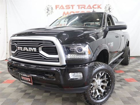 Used 2018 RAM 2500 Limited image 1