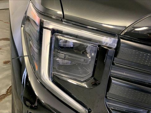 Used 2024 GMC Sierra 1500 Pro w/ Graphite Edition AWD/4WD image 26