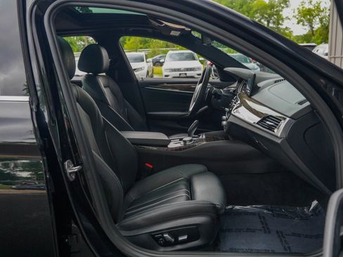 Used 2018 BMW 540i RWD image 25