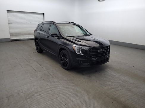Used 2023 GMC Terrain SLT w/ Infotainment Package II FWD image 13