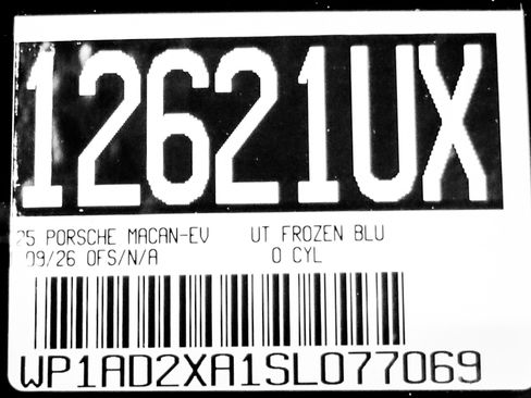 Used 2025 Porsche Macan Electric image 31