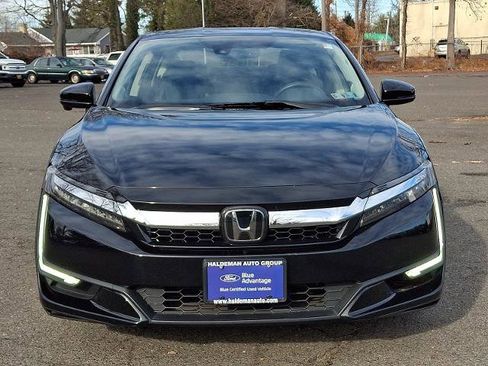 Used 2019 Honda Clarity Plug-In Hybrid image 2