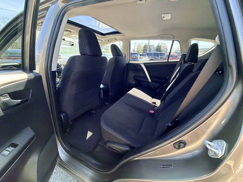 Used 2013 Toyota RAV4 XLE AWD/4WD image 12