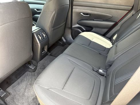 Certified 2025 Hyundai Tucson SEL FWD image 16