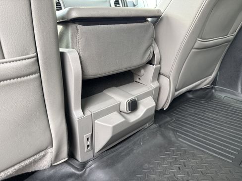 Used 2018 Ford F150 Lariat w/ Equipment Group 501A Mid image 35