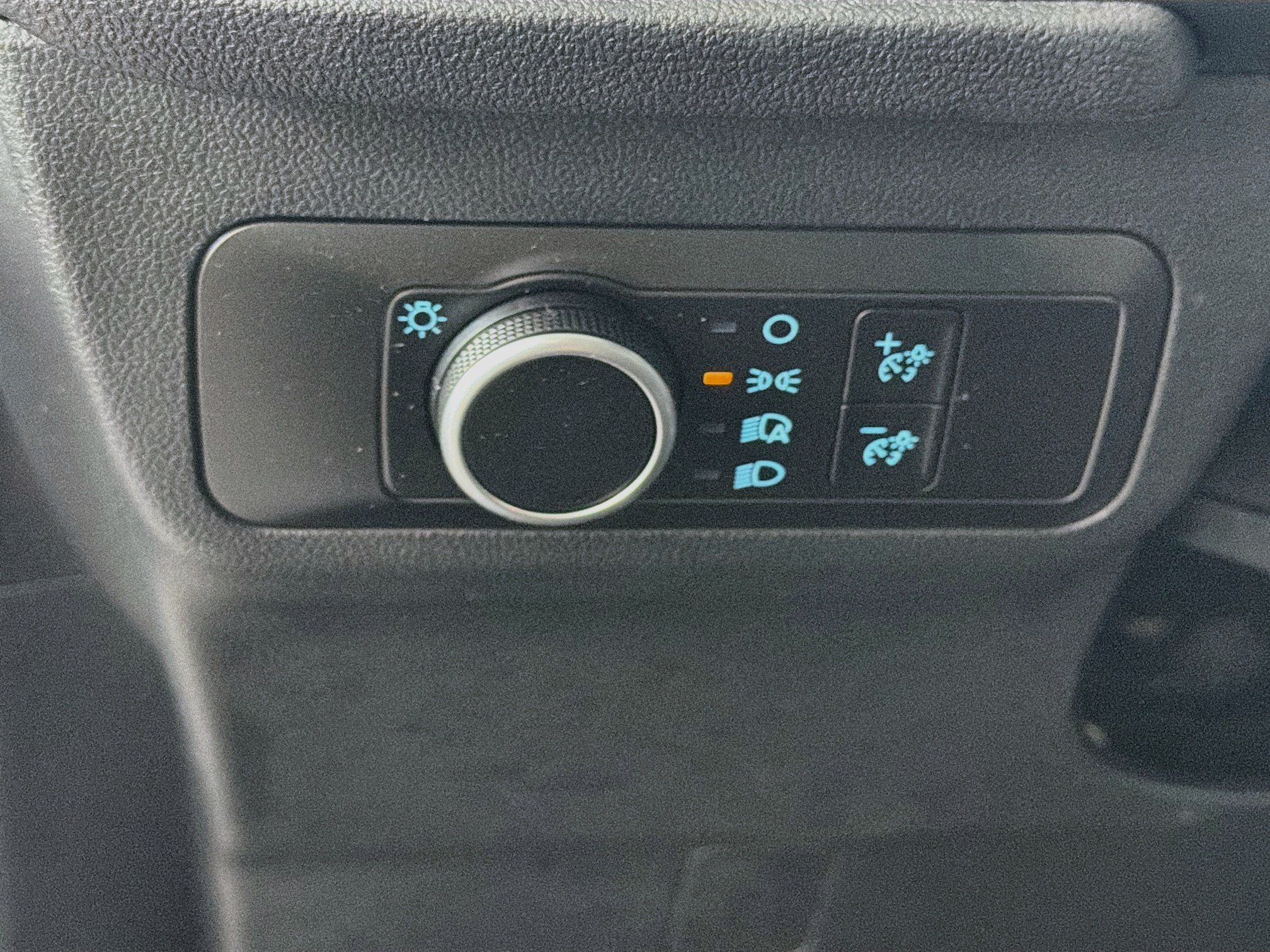 Used 2026 Ford Escape Active w/ Tech Pack #1 AWD/4WD image 16