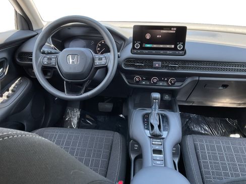Used 2025 Honda HR-V LX image 13