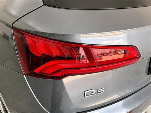 Used 2020 Audi Q5 Prestige w/ Prestige Package AWD/4WD image 37