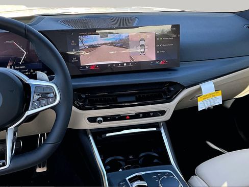 New 2026 BMW 330i Sedan w/ M Sport Package RWD image 6