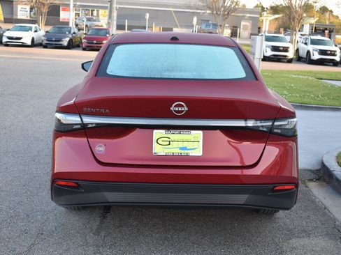 Used 2026 Nissan Sentra SV w/ SV Convenience Package FWD image 7