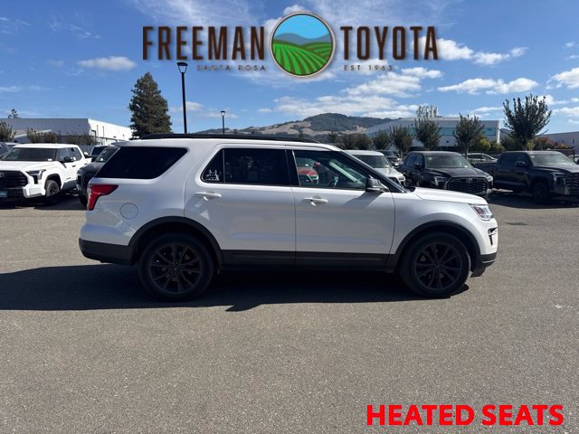 Used 2018 Ford Explorer XLT w/ Equipment Group 202A AWD/4WD image 4