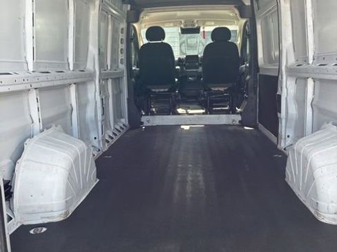 Used 2025 RAM ProMaster 2500 w/ Convenience Group FWD image 10